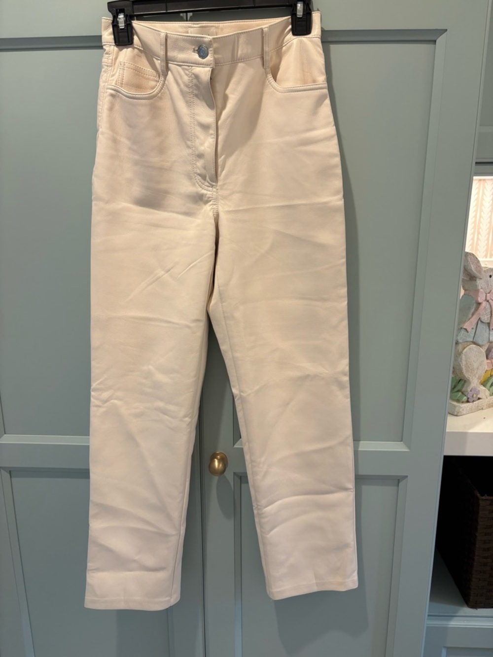 Aritzia Melina Vegan Leather Short Pant in Light Birch Size 6